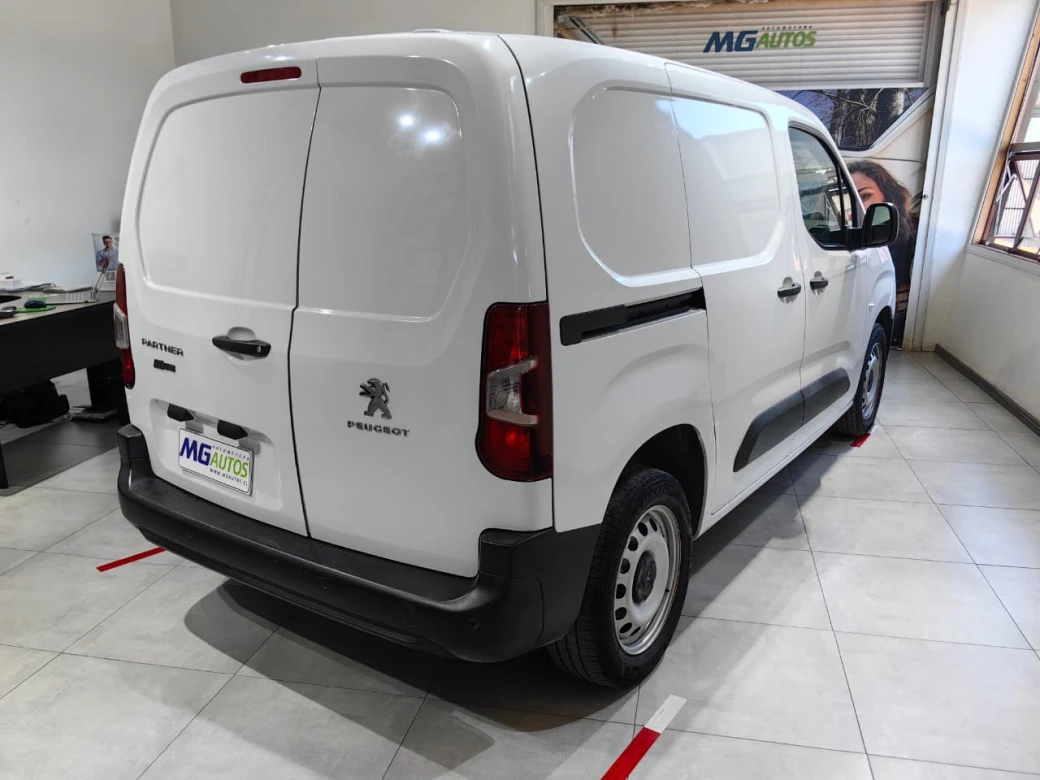 imagen 0 de vehiculo con id 2100